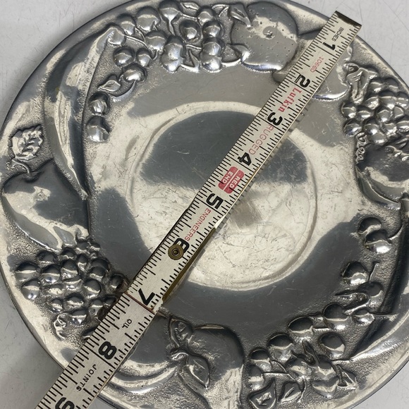 Wilton Armetale Round Fruit Bowl Dish - Picture 8 of 17